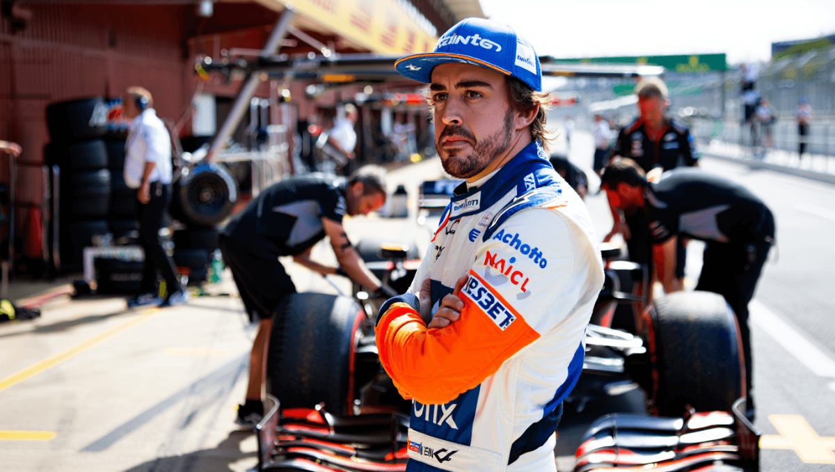 Fernando Alonso: F1 lost a full decade of “pure racing”, overtakes are now “avoiding actions”