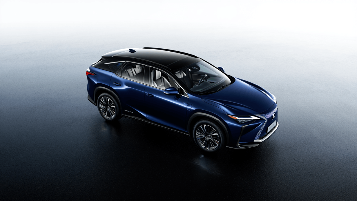 This new six-seat electric Lexus SUV makes fake V10 noises!